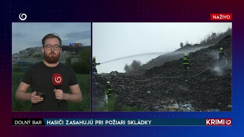 HASIČI ZASAHUJÚ PRI POŽIARI SKLÁDKY