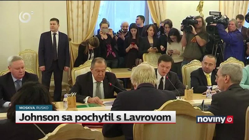 Johnson sa pochytil s Lavrovom