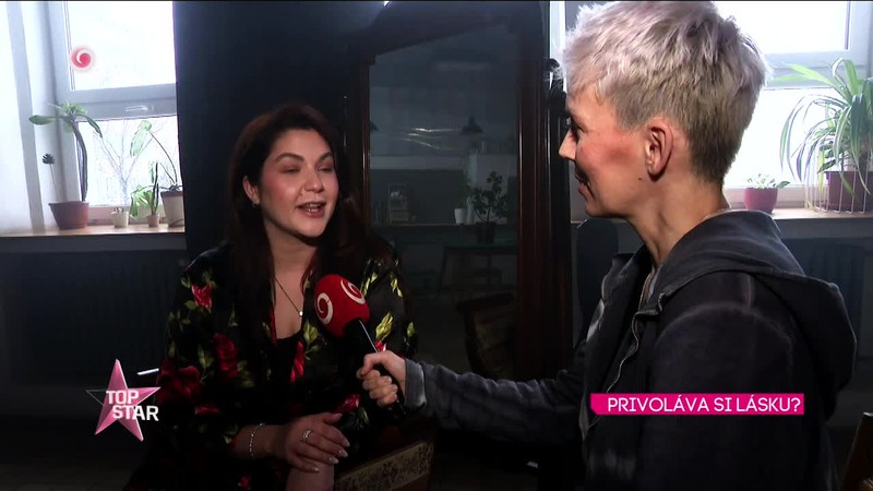 PRIVOLÁVA SI LÁSKU?