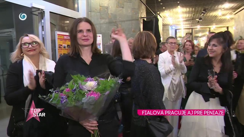 Fialová pracuje aj pre peniaze