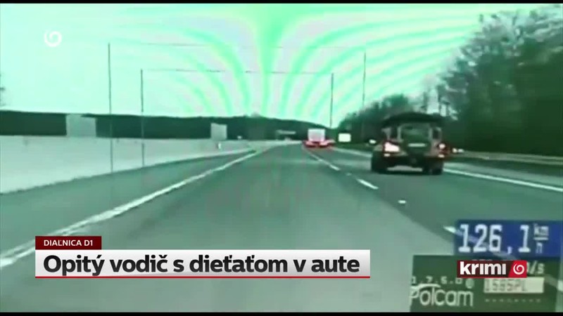 Opitý vodič s dieťaťom v aute