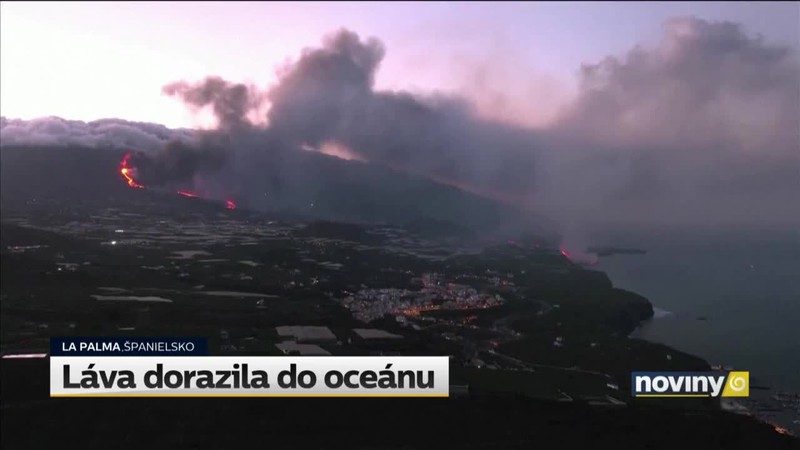 Láva dorazila do oceánu
