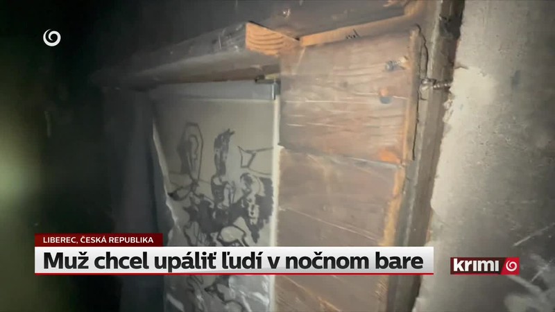 Muž chcel upáliť ľudí v nočnom bare