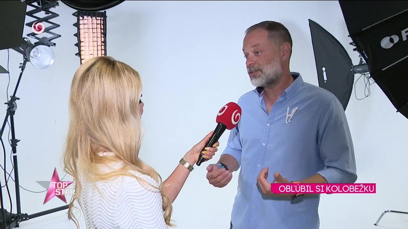 OBĽÚBIL SI KOLOBEŽKU