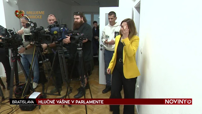 HLUČNÉ VÁŠNE V PARLAMENTE