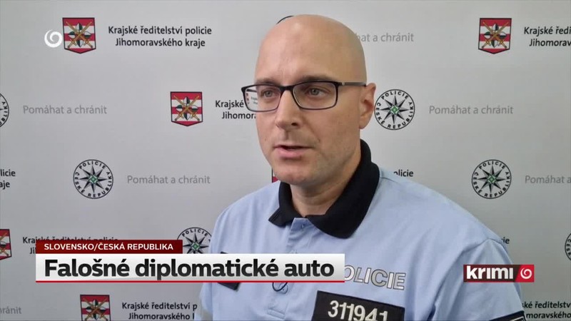 Falošné diplomatické auto