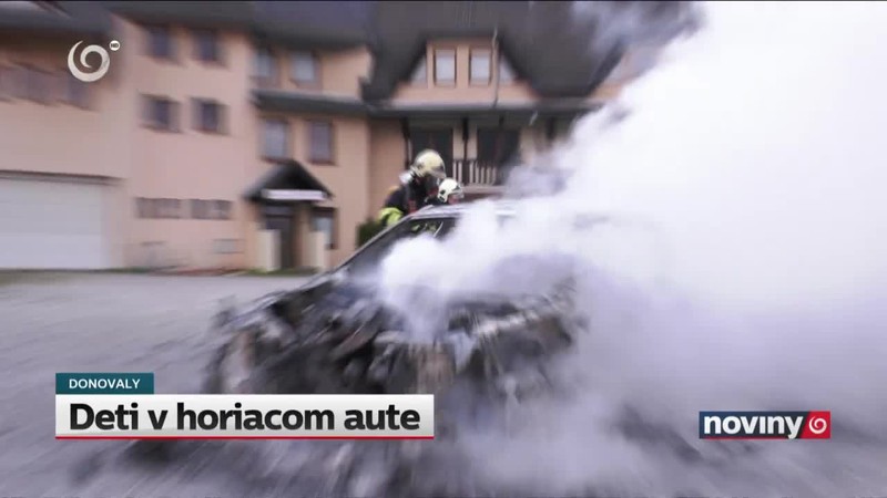Deti v horiacom aute
