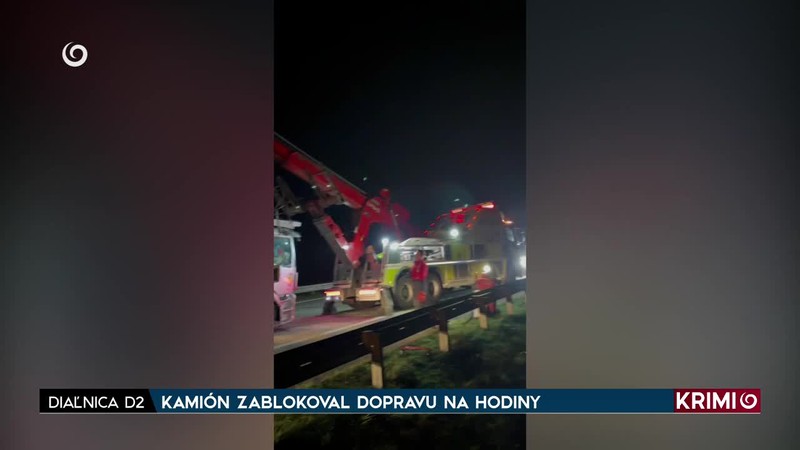 KAMIÓN ZABLOKOVAL DOPRAVU NA HODINY