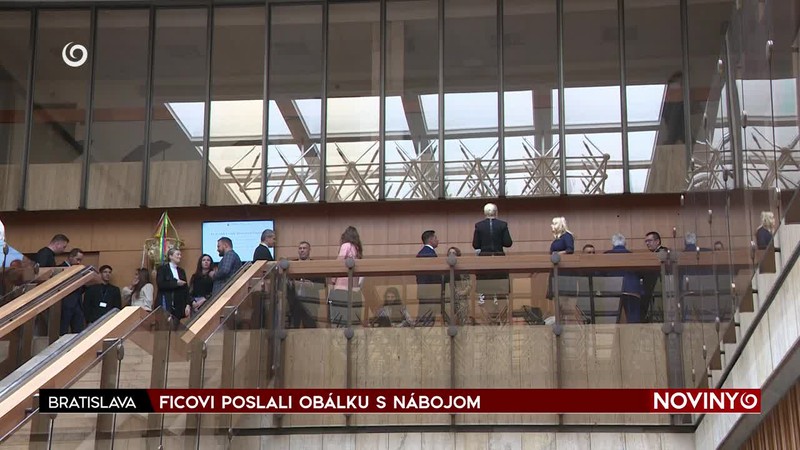 FICOVI POSLALI OBÁLKU S NÁBOJOM