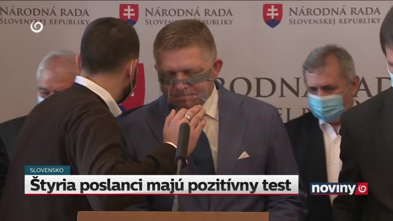 Štyria poslanci majú pozitívny test