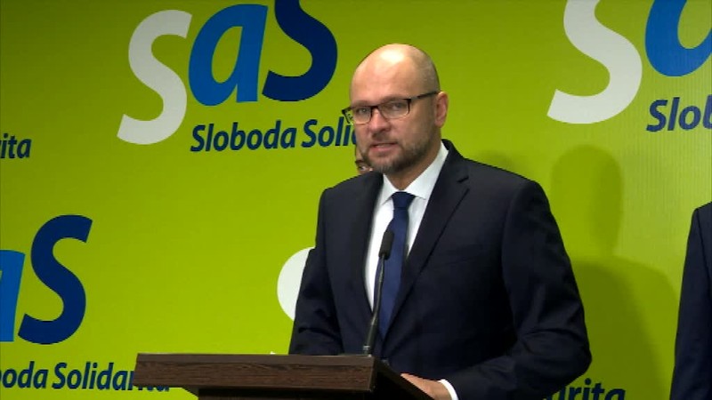 Vláda schválila návrh rozpočtu. Národná rada si polepší, prezident dostane menej