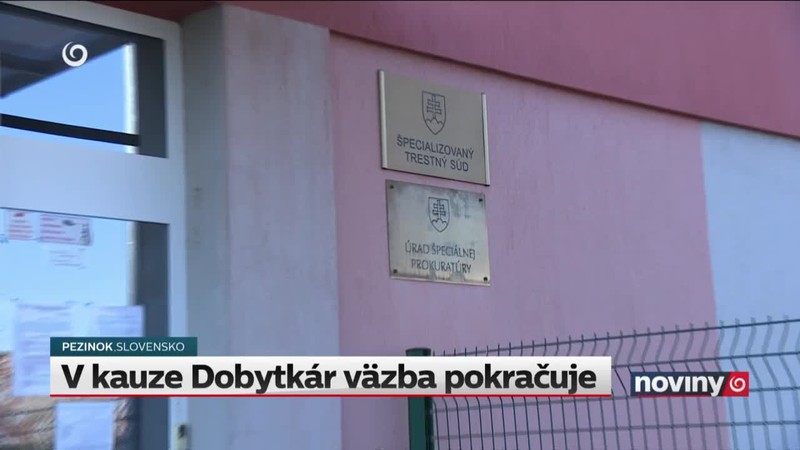 V kauze Dobytkár väzba pokračuje
