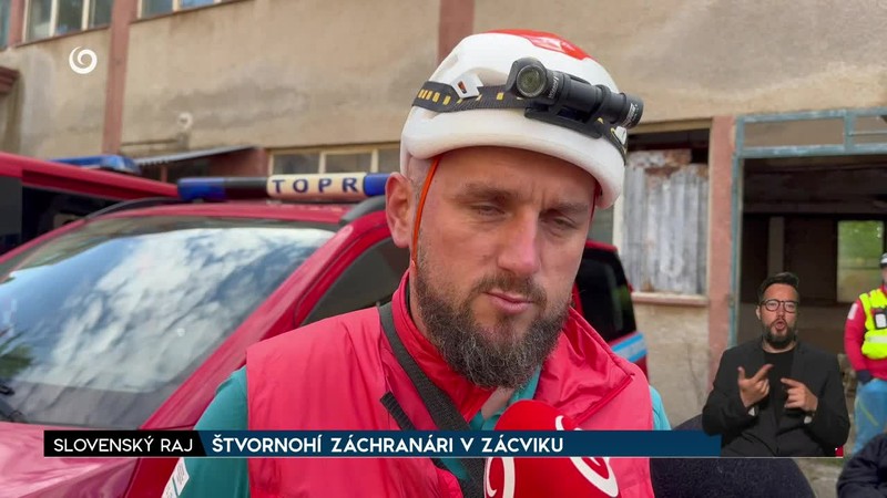 ŠTVORNOHÍ ZÁCHRANÁRI V ZÁCVIKU