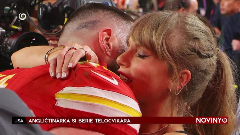 ANGLIČTINÁRKA SI BERIE TELOCVIKÁRA