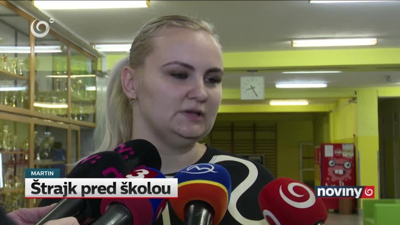 Štrajk pred školou