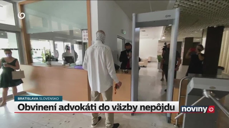Obvinení advokáti do väzby nepôjdu