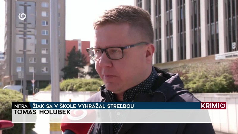 ŽIAK SA V ŠKOLE VYHRÁŽAL STREĽBOU