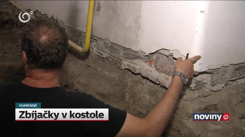 Zbíjačky v kostole