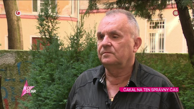 ČAKAL NA TEN SPRÁVNY ČAS