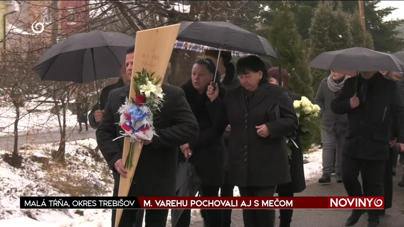 M. VAREHU POCHOVALI AJ S MEČOM