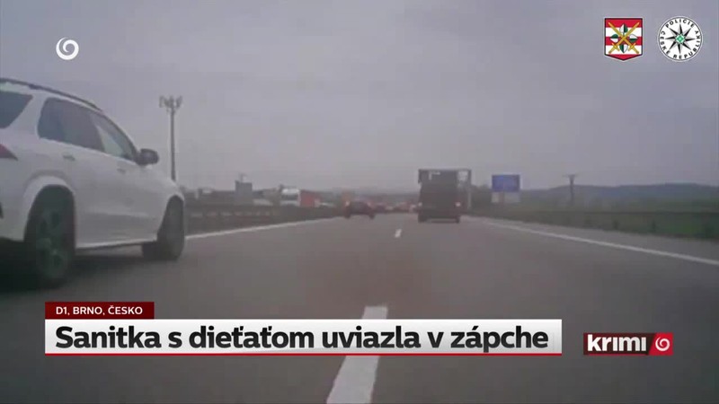 Sanitka s dieťaťom uviazla v zápche