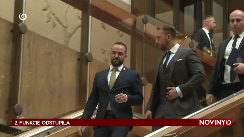 Z FUNKCIE ODSTÚPILA