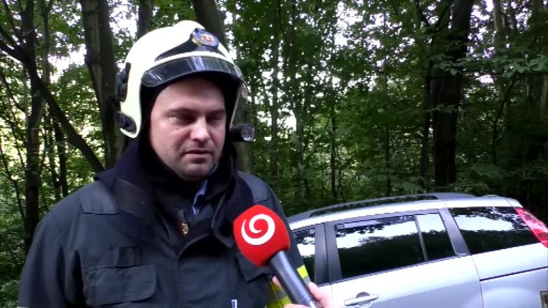 Po šmyku ostala vodička zakliesnená. To ju zachránilo