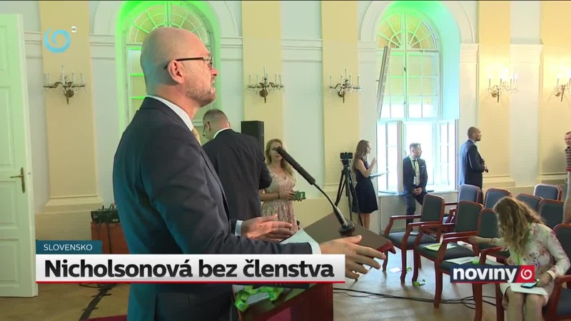 Nicholsonová bez členstva