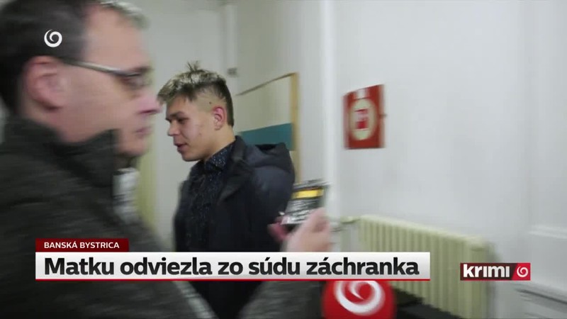 Matku odviezla zo súdu záchranka