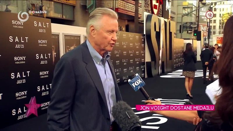 JON VOIGHT DOSTANE MEDAILU