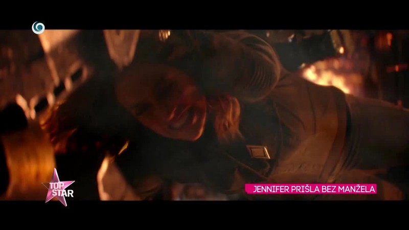 Jennifer prišla bez manžela