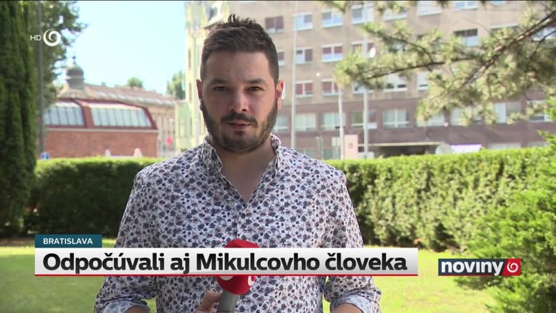 Odpočúvali aj Mikulcovho človeka