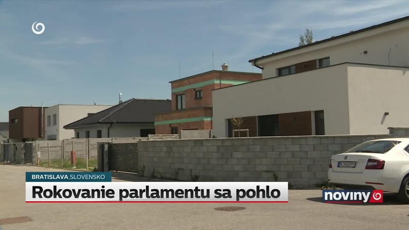 Rokovanie parlamentu sa pohlo