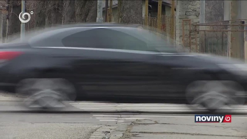Auto "zmietlo" študentov