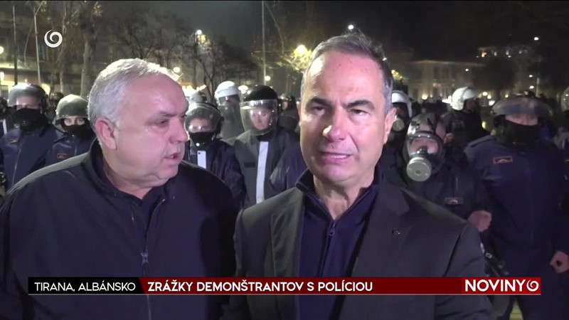 ZRÁŽKY DEMONŠTRANTOV S POLÍCIOU