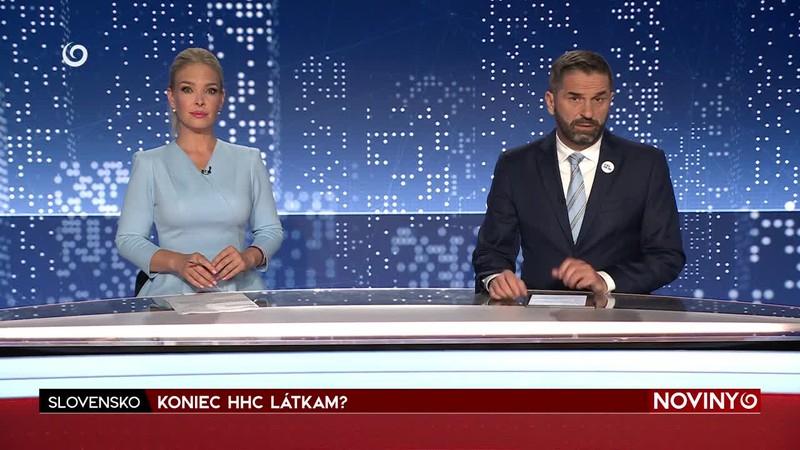 POŽIAR VEŽE KATEDRÁLY V MESTE ROUEN
