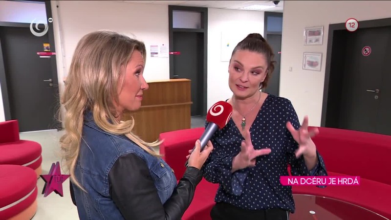 NA DCÉRU JE HRDÁ