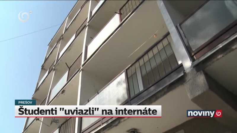 Študenti "uviazli" na internáte