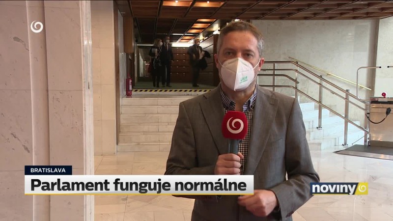Parlament funguje normálne