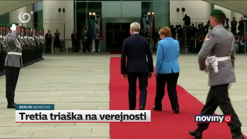 Tretia triaška na verejnosti