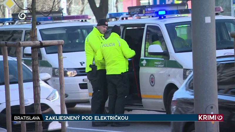 ZAKLIESNENÝ POD ELEKTRIČKOU