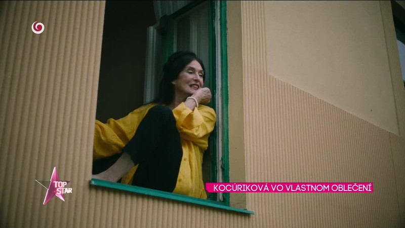 KOCÚRIKOVÁ VO VLASTNOM OBLEČENÍ
