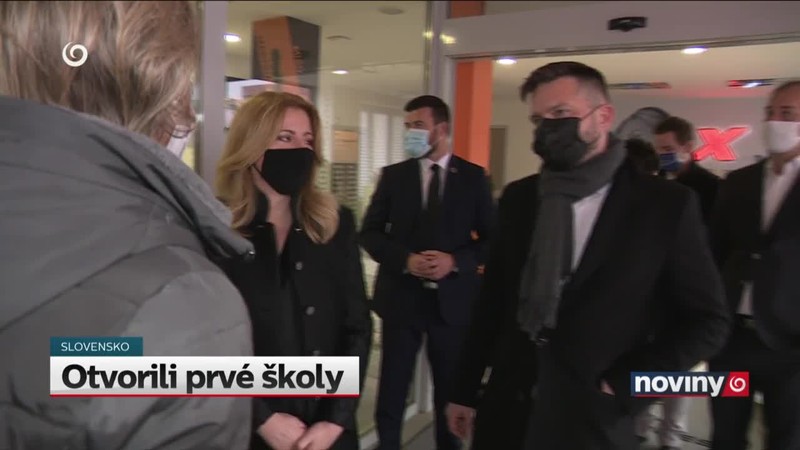 Otvorili prvé školy