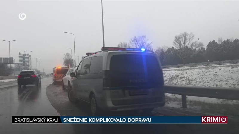 SNEŽENIE KOMPLIKOVALO DOPRAVU