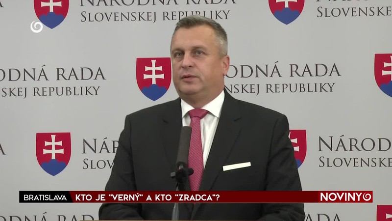 KTO JE "VERNÝ" A KTO "ZRADCA"?