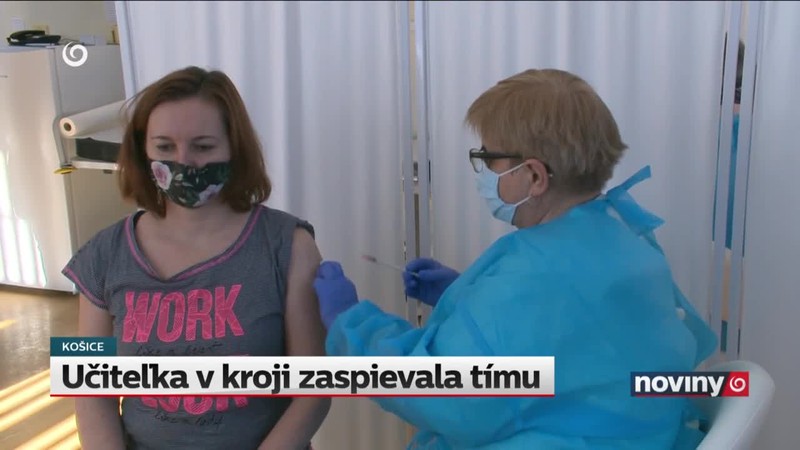 Učiteľka v kroji zaspievala tímu