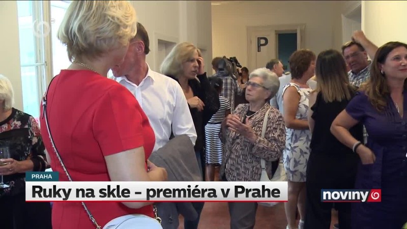 Ruky na skle - premiéra v Prahe