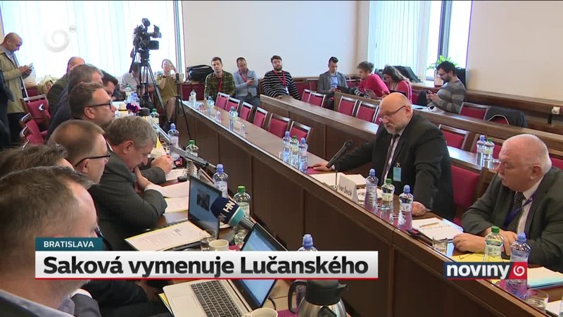 Saková vymenuje Lučanského