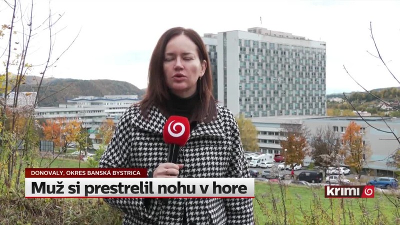 Muž si prestrelil nohu v hore