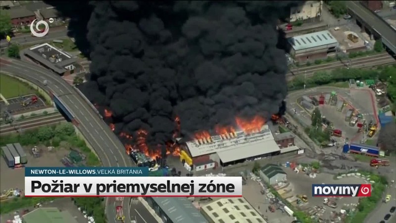 Požiar v priemyselnej zóne